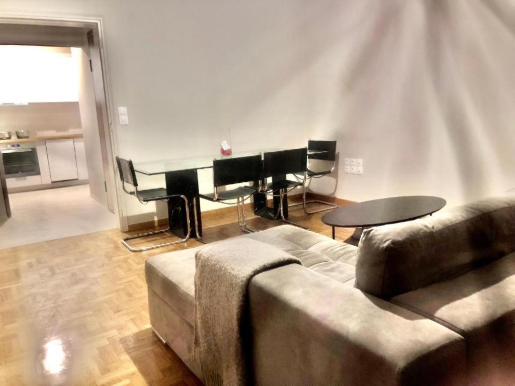 Economy Shared Apartment B In Central Athen Eksteriør bilde